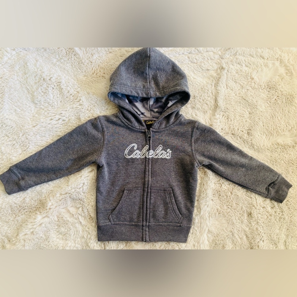 Boy’s Gray Cabela Zip Up Logo Hoodie Size: 3T